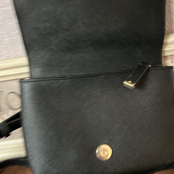 Calvin Klein small shoulder bag/wallet  with adjustable strap, black NWOT - Picture 3 of 7